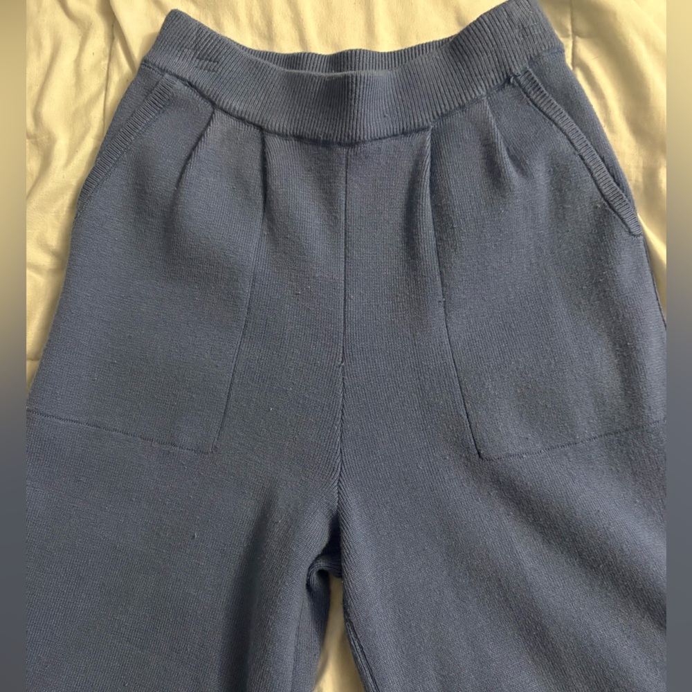 Blue Knit Set - Picture 3 of 3
